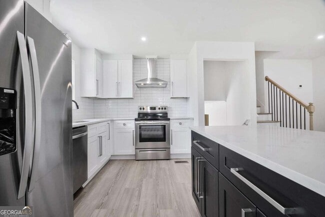 Building Photo - 5360 Tall Oak Dr