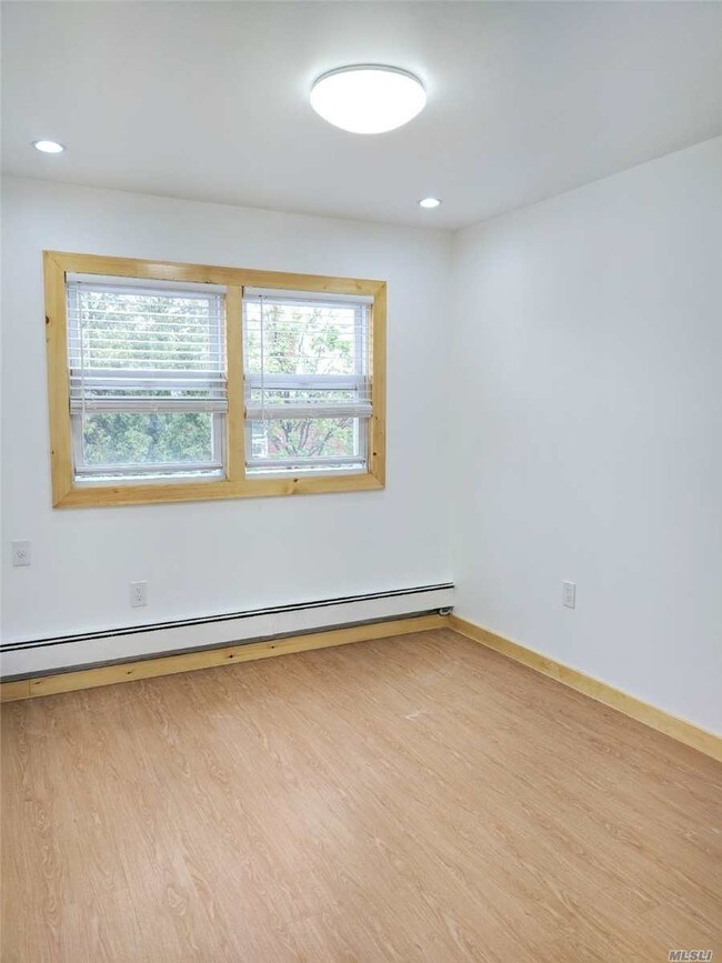 Foto del edificio - 146-48 22nd Ave
