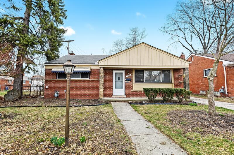 13232 Hemingway St, Redford Charter Township, MI 48239 House Rental