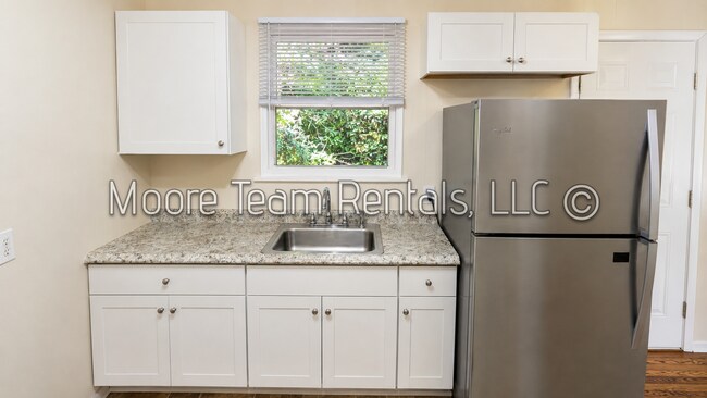 Foto del edificio - 536 Fairway Dr