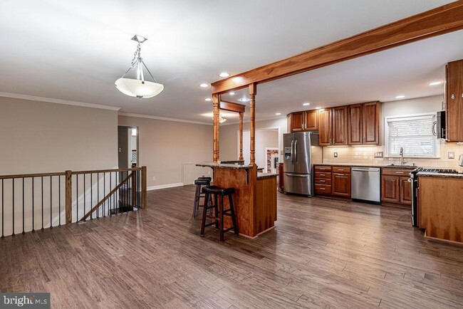 Foto del edificio - 8617 Kerry Ln