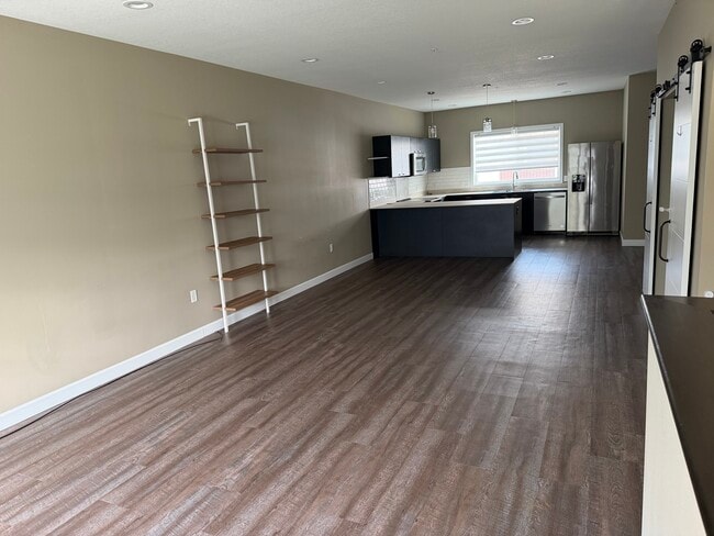 Building Photo - 3037 Bluestem Trl