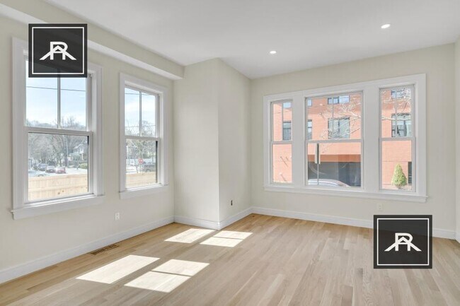 Building Photo - 4 bedroom in Brookline MA 02446