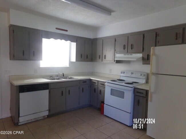 Foto del edificio - 3704 E 11th St