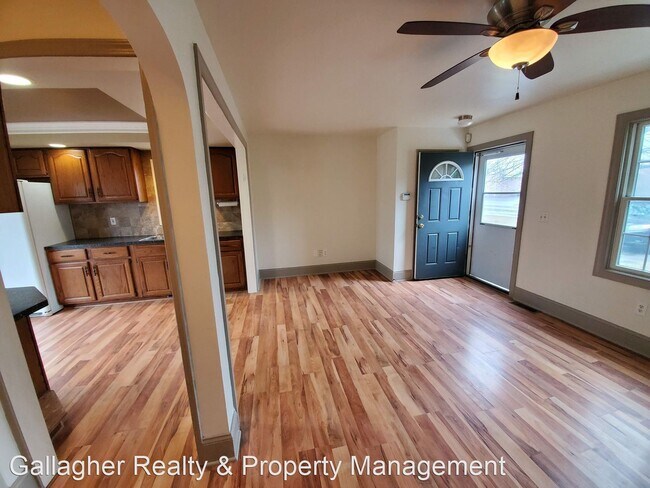 Building Photo - 2 br, 1 bath House - 36 English Rd