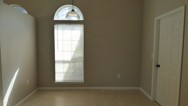 Building Photo - 11949 Canterwood Dr