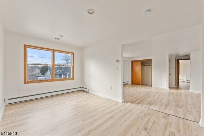 Foto del edificio - 190 Martin Ave