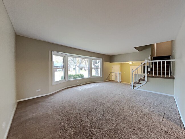 Building Photo - 901 N Glenn Dr