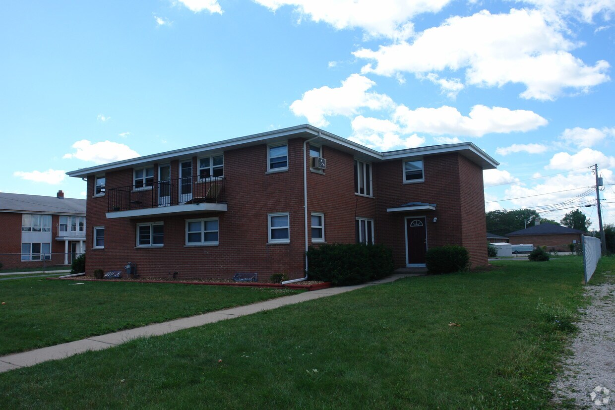 Building Photo - 833 William Charles Ct