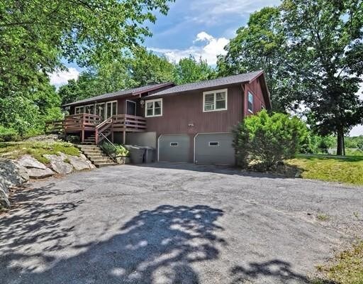 Primary Photo - 225 Flanders Rd