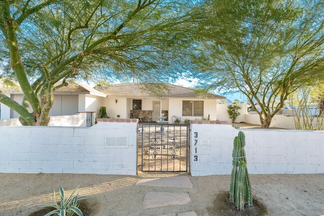 Building Photo - 3713 Cll San Antonio