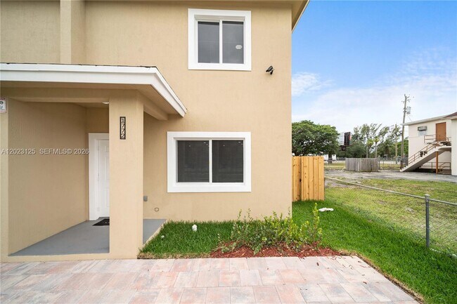Foto del edificio - 1770 NW 55th St