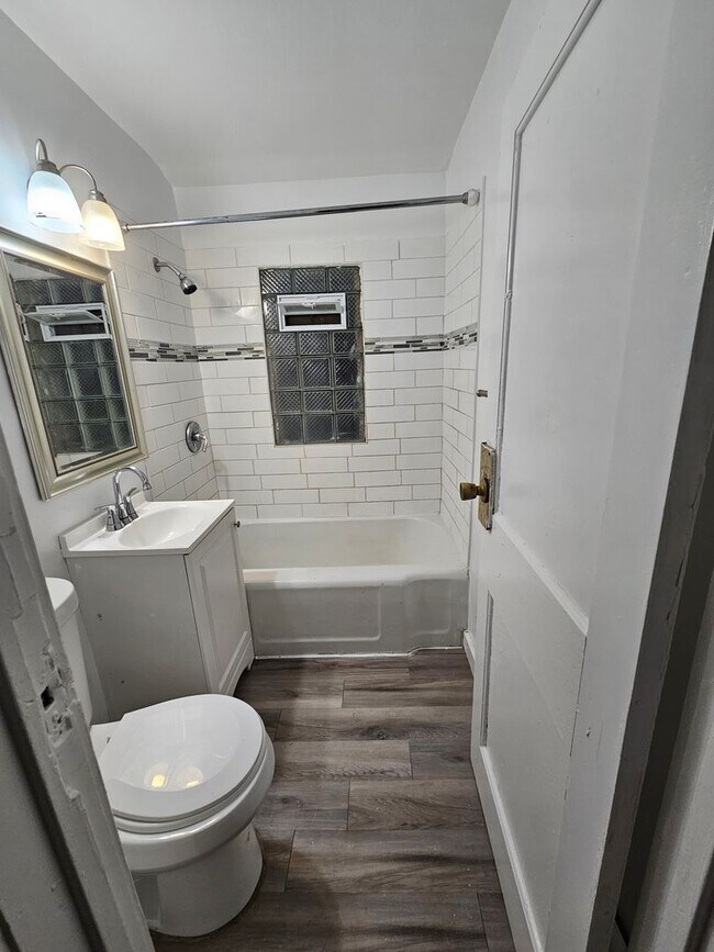 Foto del edificio - 3380 N 36th St