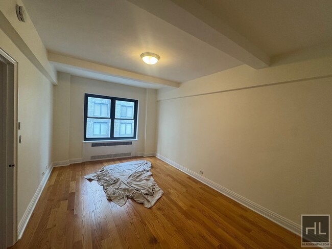 Building Photo - EAST 56 STREET