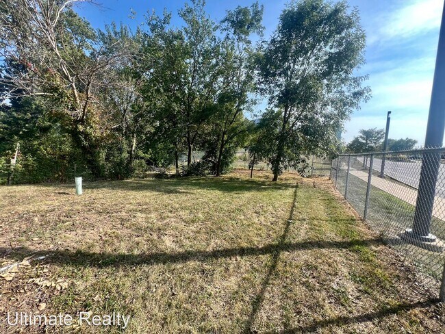 Foto del edificio - 2 br, 1.5 bath House - 9594 Page Ave.