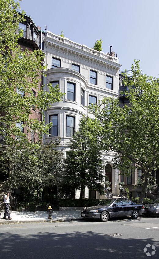 Foto principal - 310 Beacon St