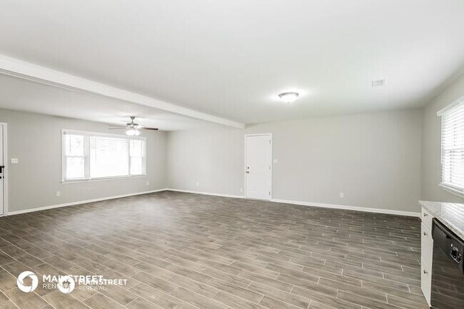 Foto del edificio - 4208 Dawnwood Dr