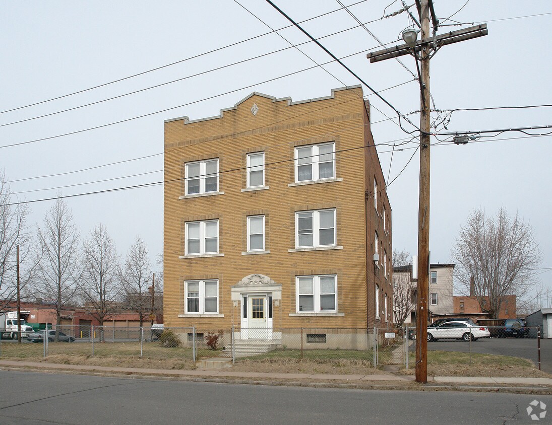 Foto del edificio - 120-122 Van Block Ave