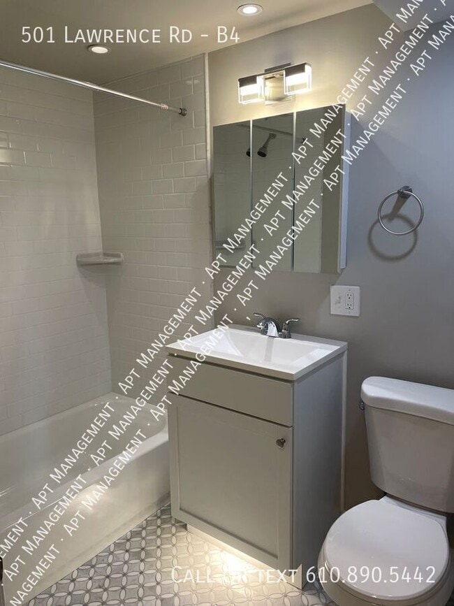 Foto del edificio - 501 Lawrence Rd