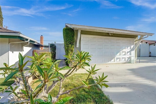 Foto del edificio - 16053 Red Coach Ln