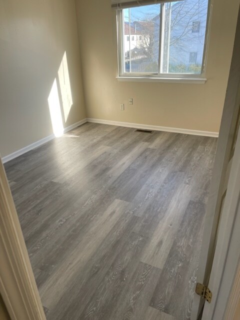 Building Photo - 5 Coriander Dr
