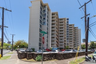 Building Photo - 1634 Makiki St