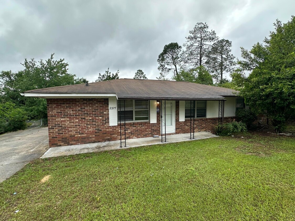 Foto principal - 2377 Dublin Dr