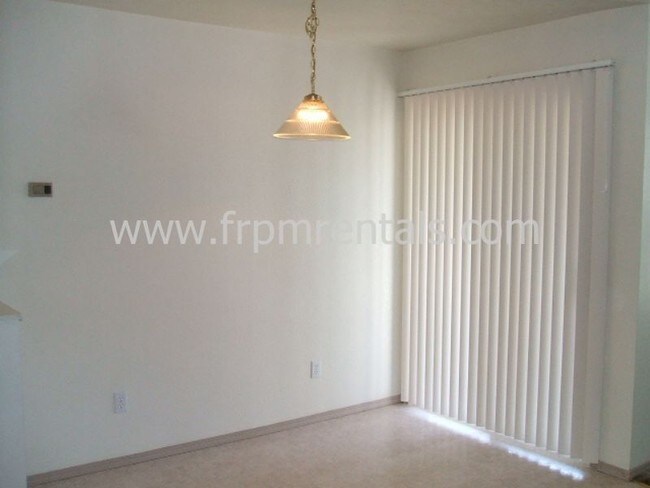 Foto del edificio - 540 S Workland Ln