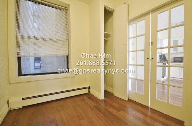 Building Photo - 967 Columbus Ave