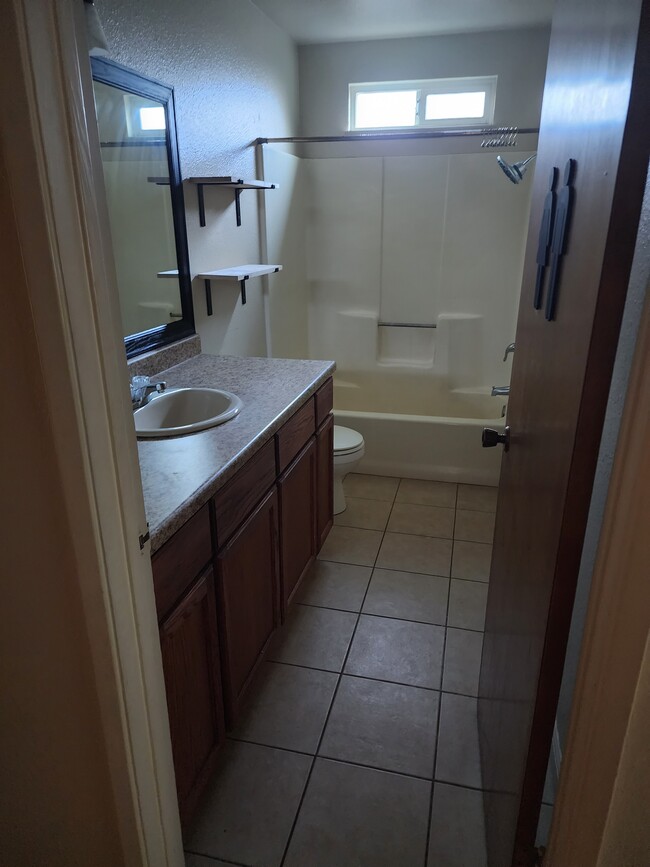 Building Photo - 1554 Mallard Ct