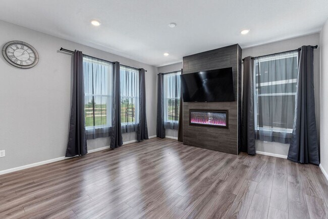Foto del edificio - Stunning 3-Bedroom Home Near Boyd Lake