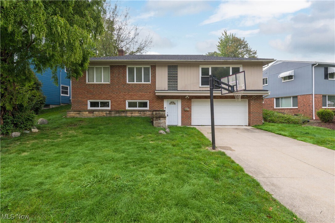 Foto principal - 23728 Glenhill Dr