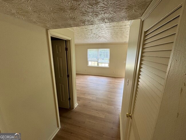 Building Photo - 1727 Salem Woods Dr SE