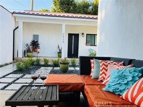 Building Photo - 2039 Casa Grande St