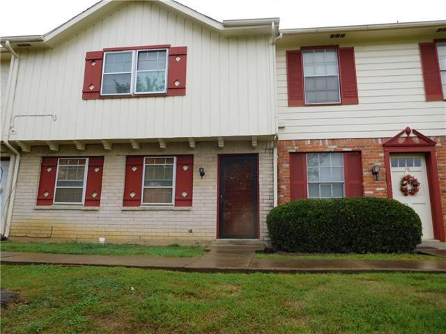 Primary Photo - 20 W Townhouse Ln
