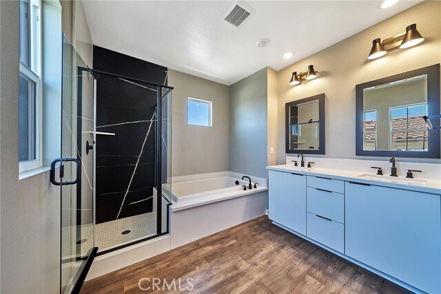 Foto del edificio - 27658 Rockcrest Rd