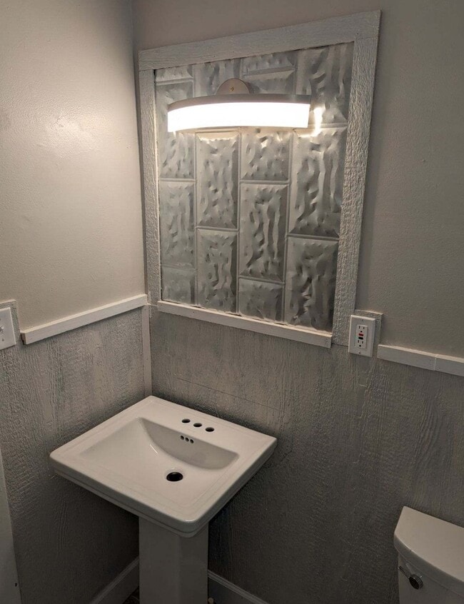 414 Buckhorn St Unit 1, Ironton, OH 45638 Apartments in Ironton, OH