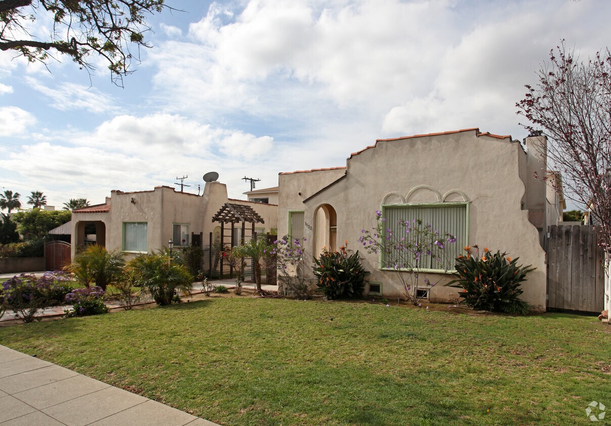 Primary Photo - 1136 24th St