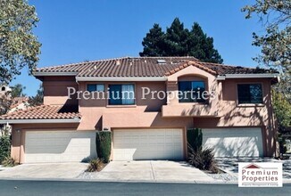 Building Photo - 3046 Lakemont Dr
