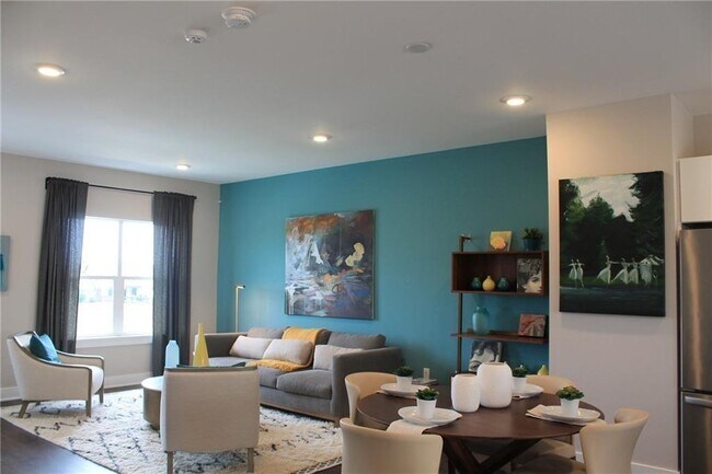 Building Photo - 12968 Pettigru Dr