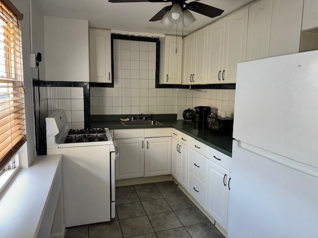 Building Photo - 2060 Narragansett Ave