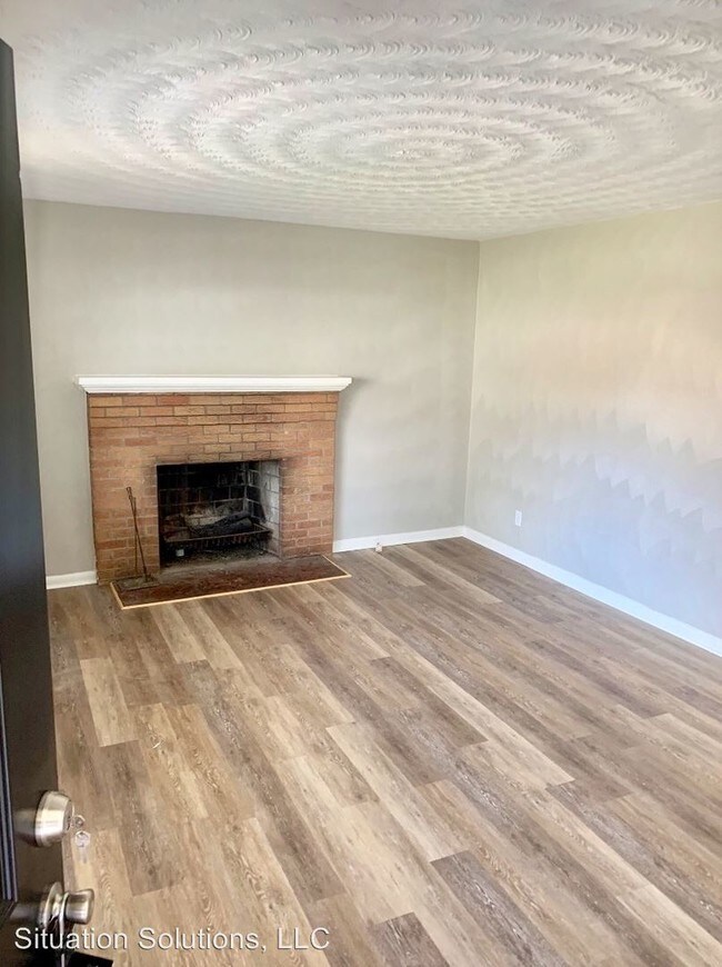 Building Photo - 3 br, 1.5 bath House - 1409 Martin Avenue