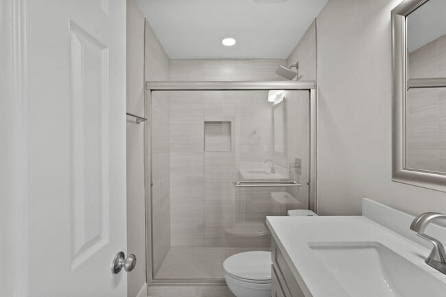 Foto del edificio - 2101 Fountain View Dr