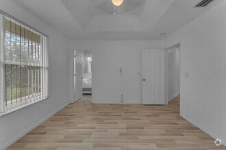 Building Photo - 5509 NW 90th Ave
