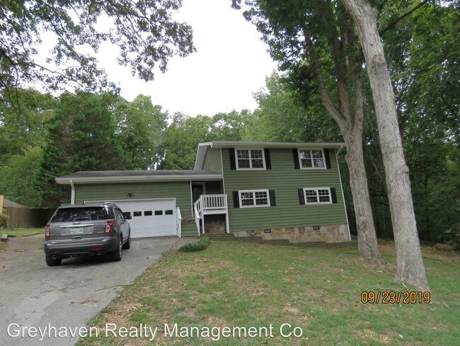 Building Photo - 3 br, 2.5 bath House - 8121 Lakewinds Drive
