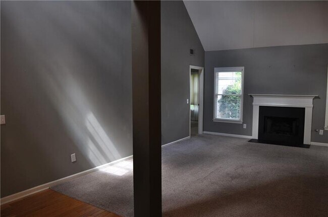 Building Photo - 10725 Morton Chase Way