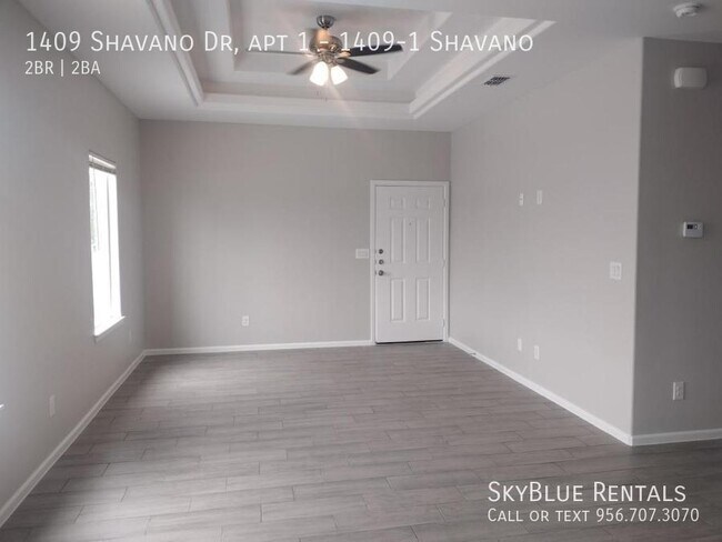 Building Photo - 1409 Shavano Dr