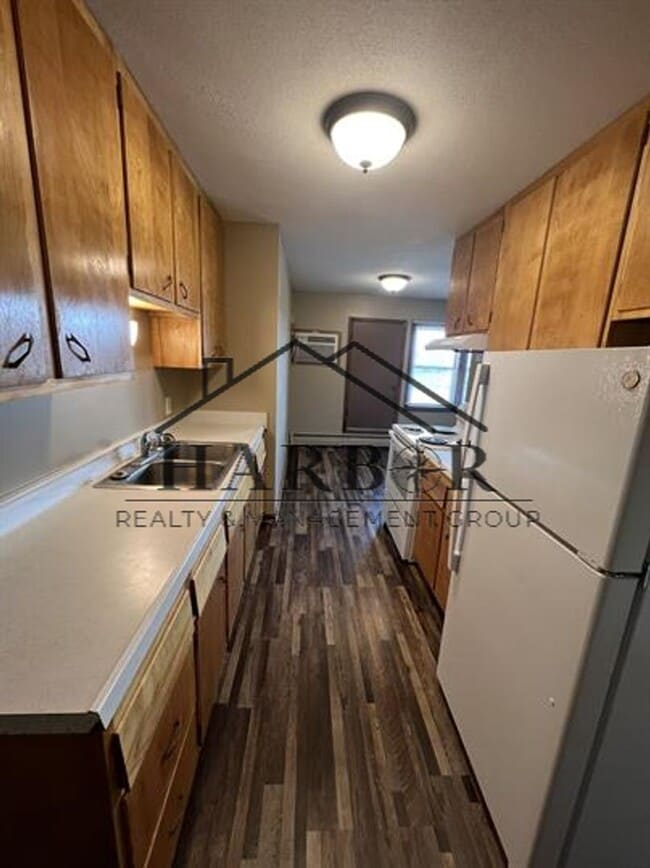 Foto del edificio - 200-204 11th Ave NW, Austin, MN