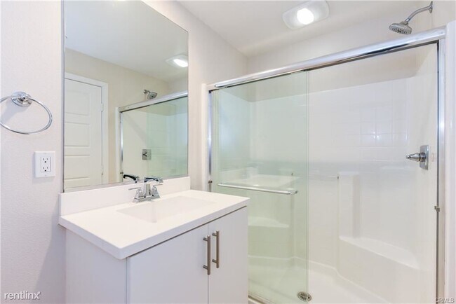Foto del edificio - 3 br, 3.5 bath Condo - 181 Magnet