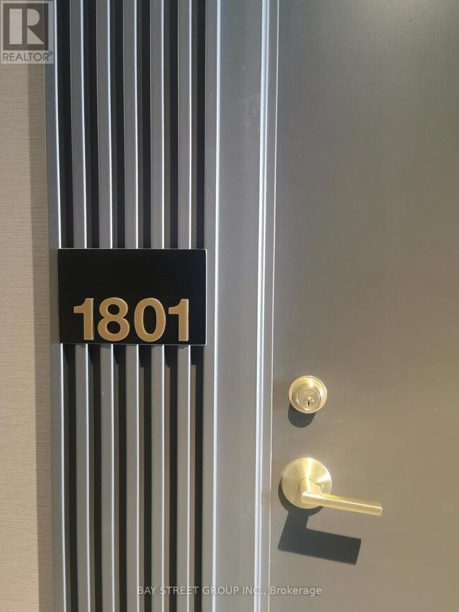 Building Photo - 5 Buttermill Ave.